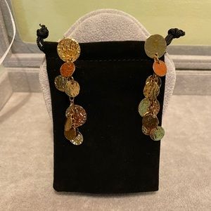 (NEW!) Gold plated coin earring